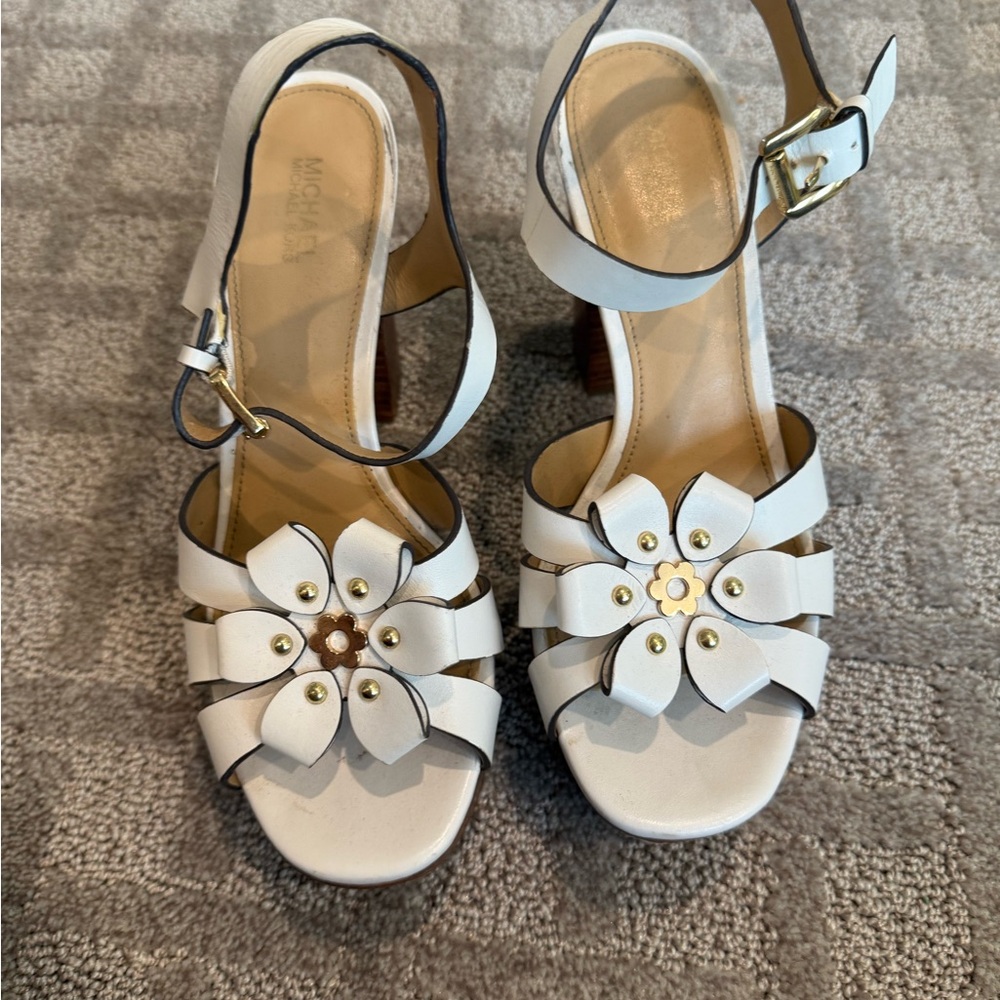White Flower-Embellished Women's Sandals